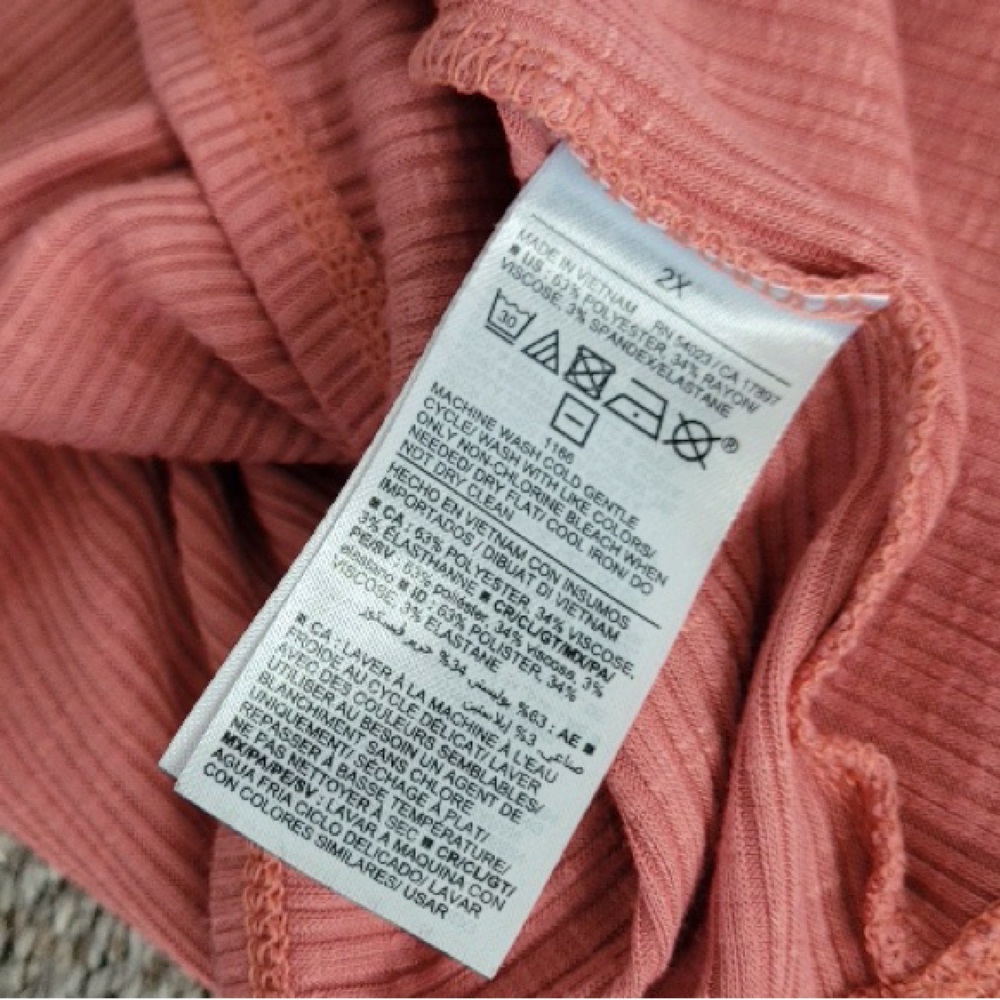 Women’s Ribbed Coral Tank Top - Picture 3 of 6